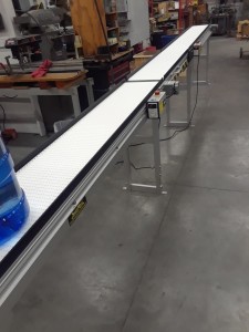 long line modular conveyors with gate
