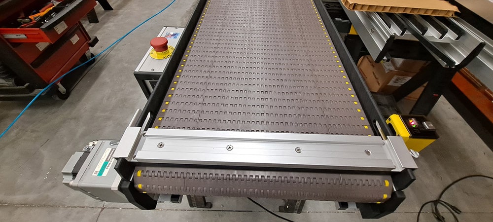 long-line-machine-tool-conveyor-min
