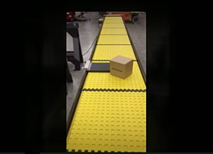Bump turn packaging conveyor