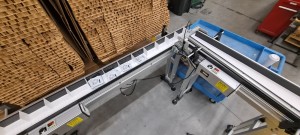 little count - stack conveyor system with adjustable guides