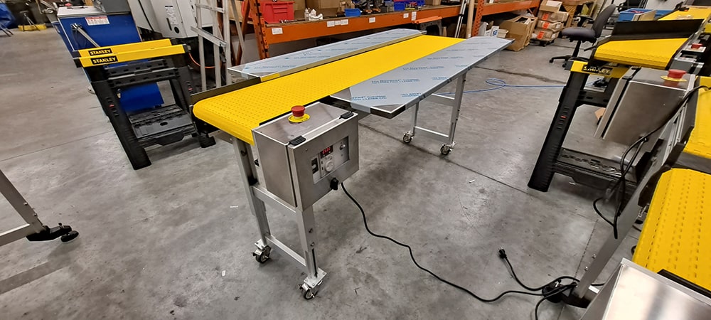 portable water resistant conveyor – stainless casters