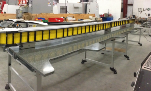 packaging-line-conveyor-with-work-station