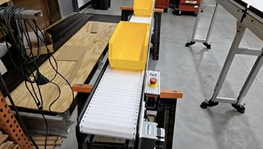 328) little custom conveyor for order fulfillment