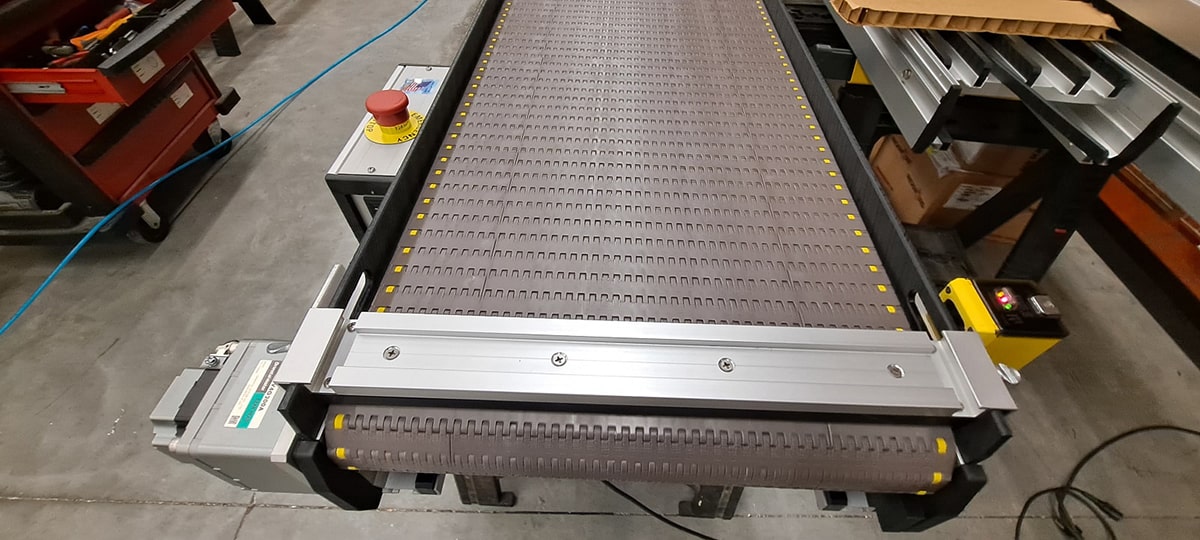 long-line machine tool conveyor