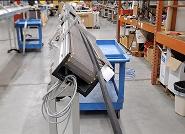 440) pneumatic assembly conveyor